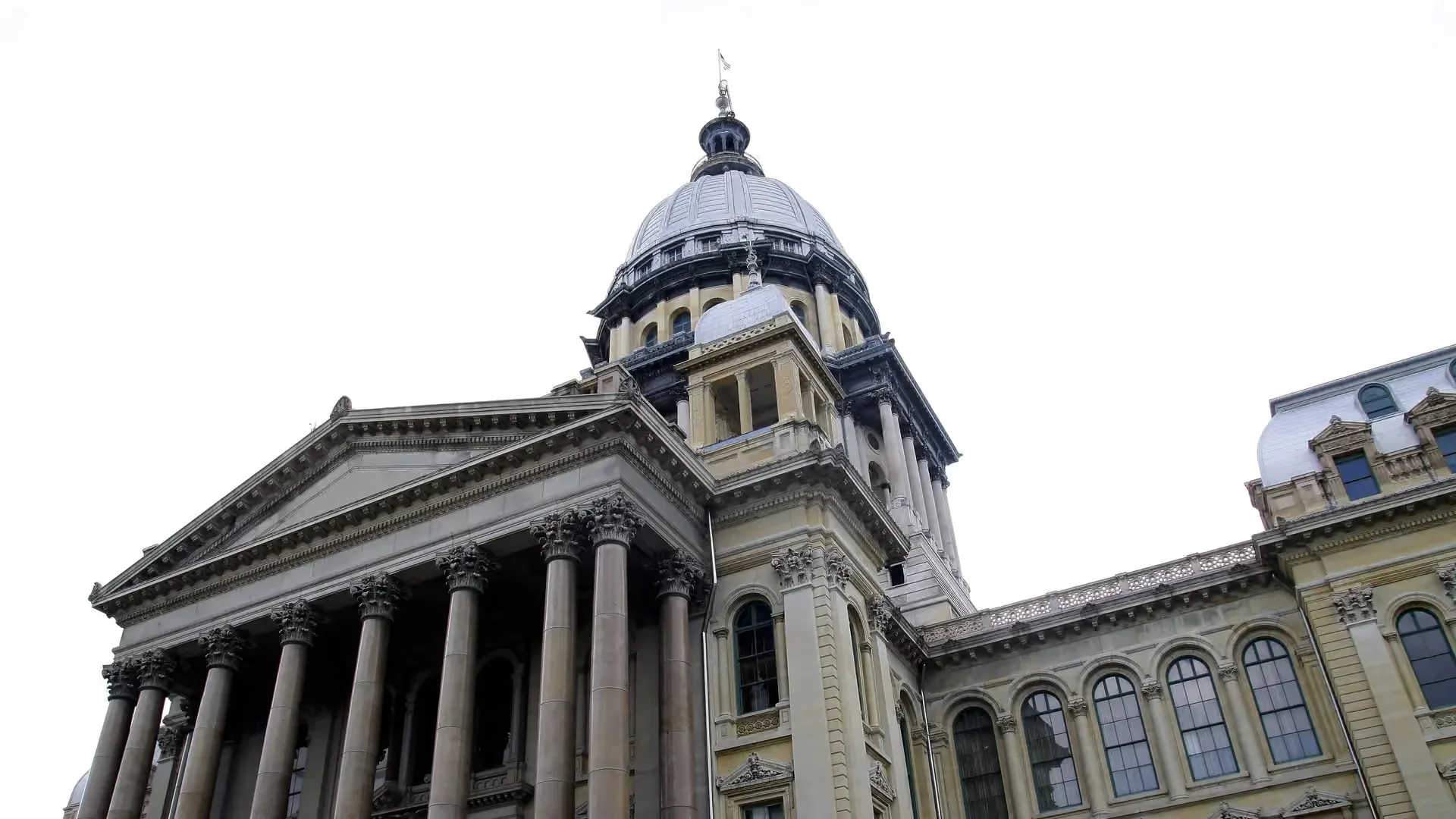 Pemerintah Illinois Sepakat Tunda Pajak Kripto 0,2% Selama Enam Bulan